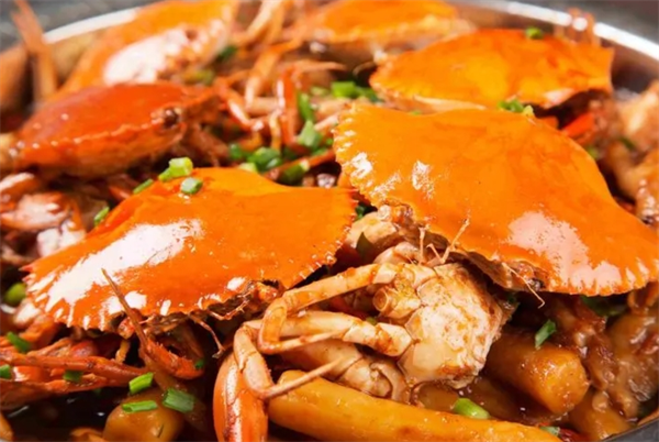 嗨哒肉蟹煲加盟