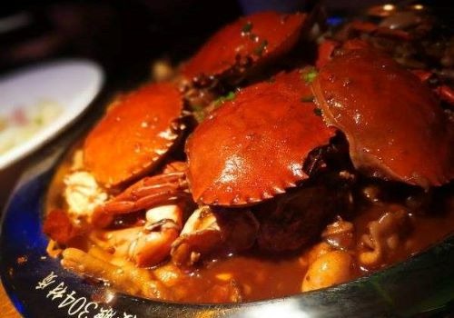 蟹蟹我来了肉蟹煲火锅加盟