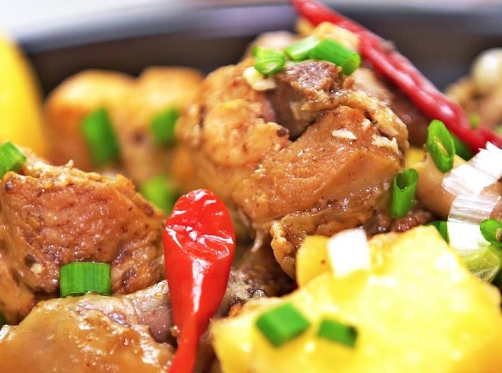泉城印象黄焖鸡米饭加盟