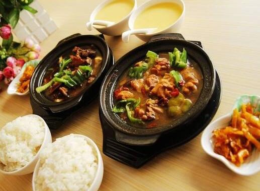 煨知缘黄焖鸡米饭加盟