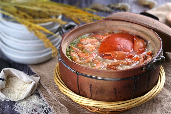 百锅馆老汤砂锅店加盟