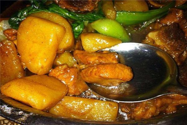 伟亮记黄焖鸡加盟