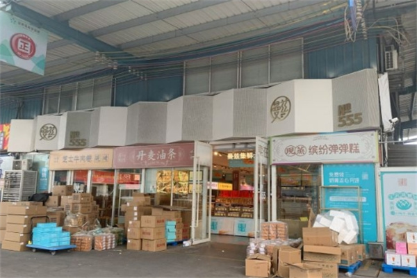 曼兹集鲜面包加盟