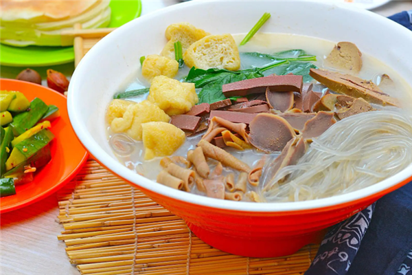 丫小鲜老鸭粉丝汤加盟
