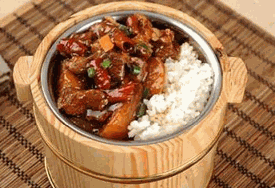 小美人湘味木桶饭加盟