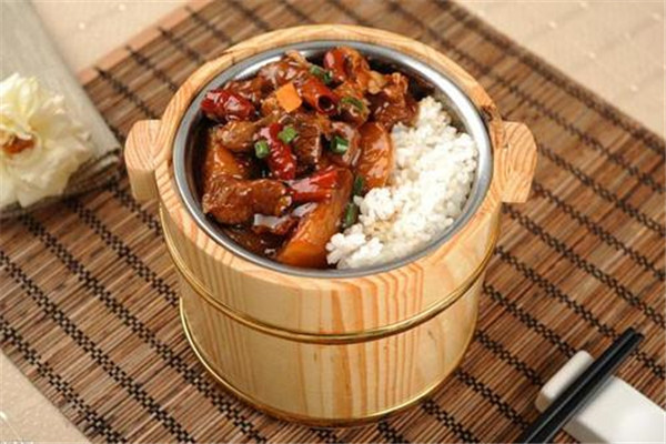 湘聚木桶饭加盟