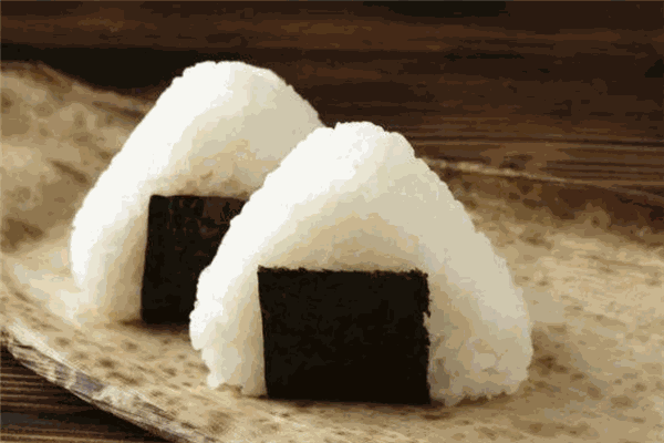 一粒糯木桶饭团加盟