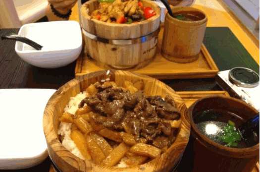 阿桶木木桶饭加盟