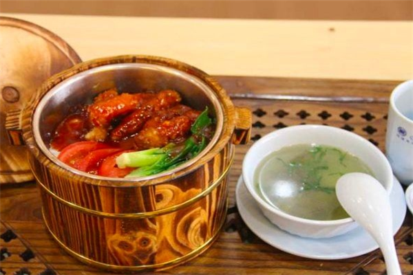 邹城烤肉木桶饭加盟