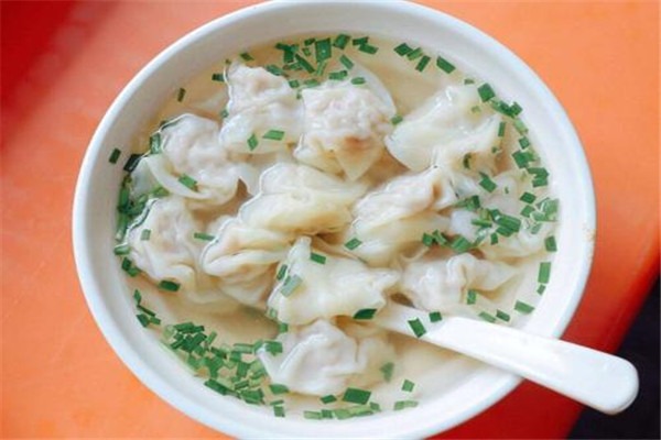 庭派老上海馄饨铺加盟
