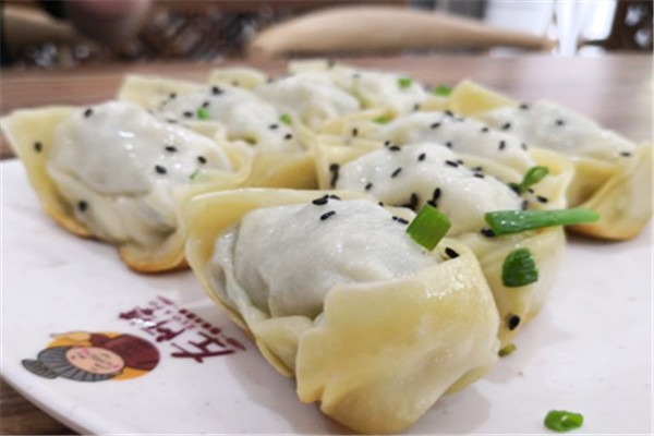 左阿婆崇明馄饨加盟
