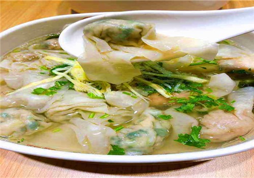 谭明白脆皮馄饨加盟