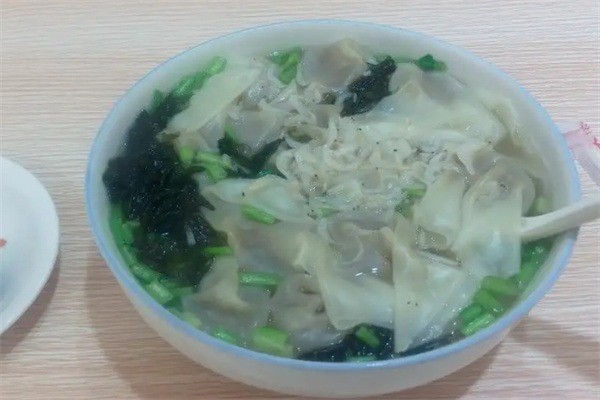 小骆馄饨牛肉粉丝汤火锅加盟