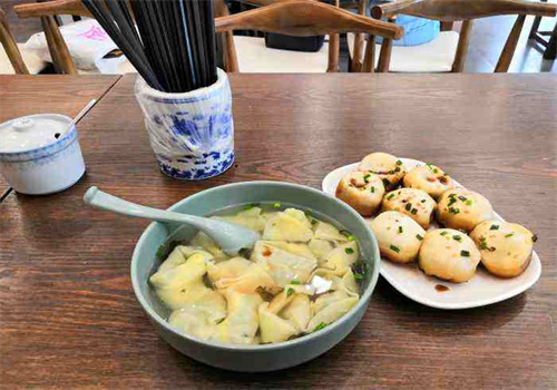 矮脚楼馄饨加盟