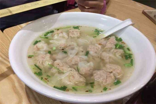 王记老上海馄饨铺加盟