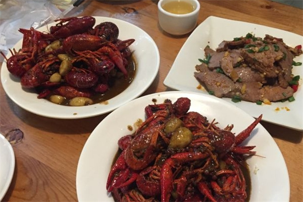 岸活虾餐厅加盟