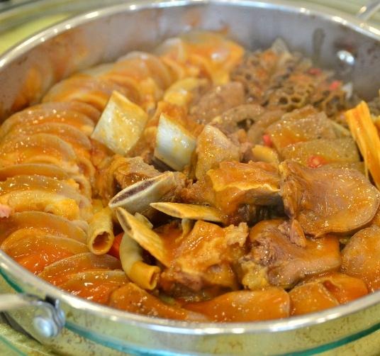 雄陶脆鱼焖锅加盟
