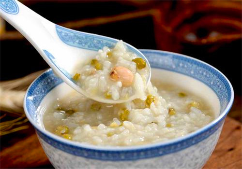 李记粥坊加盟