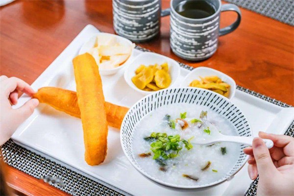集美汁早餐加盟