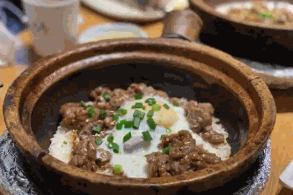 鲜嘀嘀煲仔饭加盟