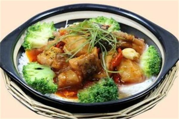 天下行功夫煲仔饭加盟