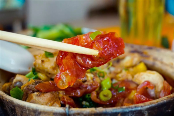 邓生记煲仔饭加盟