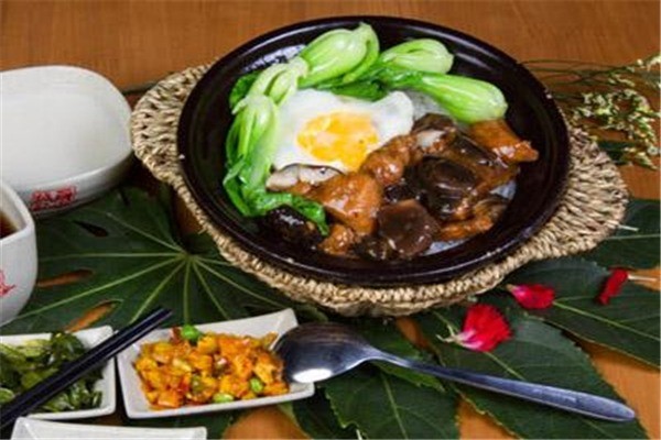 新意煲仔饭加盟
