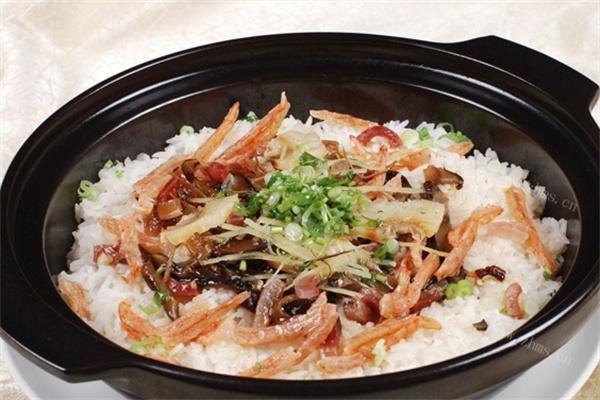 月明圆煲仔饭加盟