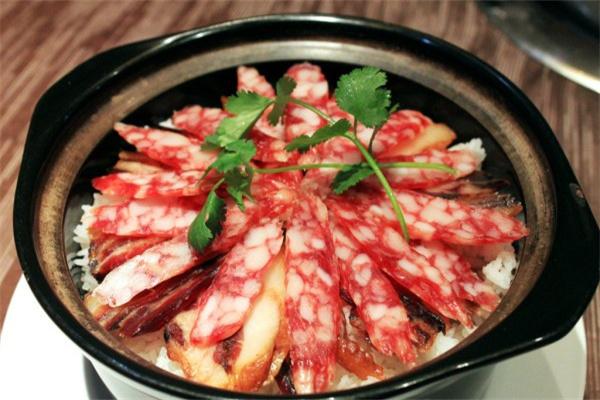 葵花宝典煲仔饭加盟