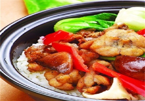 粤婆婆煲仔饭加盟