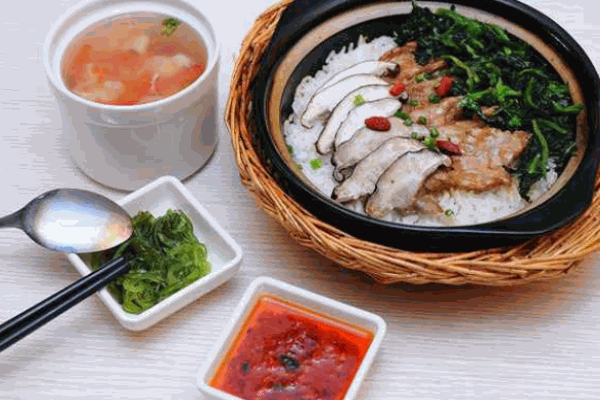 肥姨煲仔饭加盟