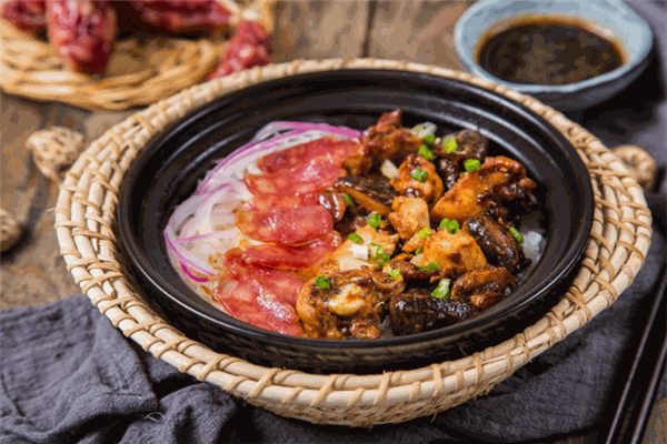 姐妹煲仔饭加盟