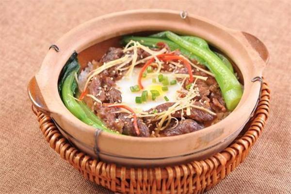 美滋煲仔饭加盟