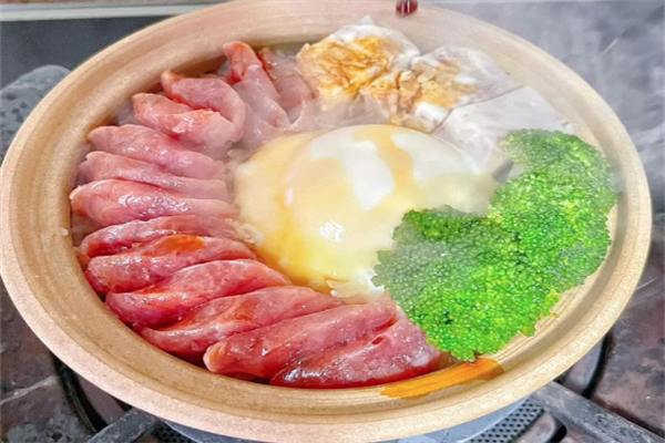 御膳煌煲仔饭加盟