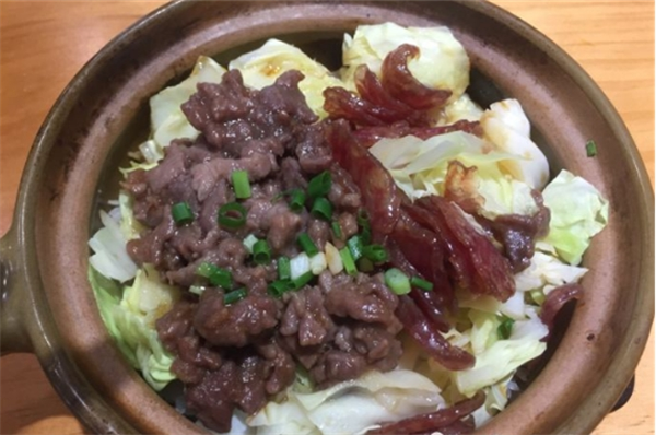 小渝港式煲仔饭加盟
