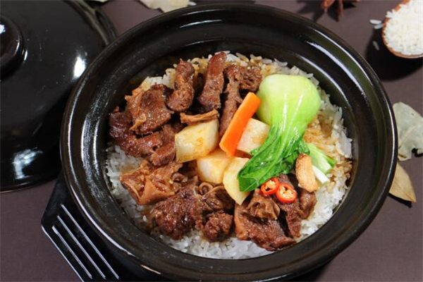 郑记煲仔饭加盟
