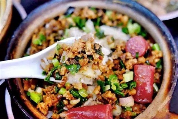 善扬煲仔饭加盟