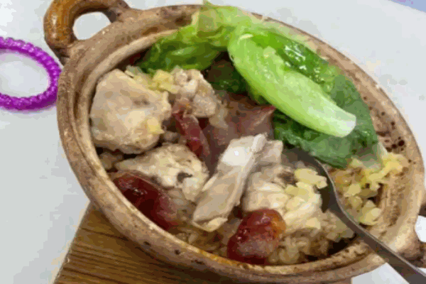 阿兵特色煲仔饭加盟