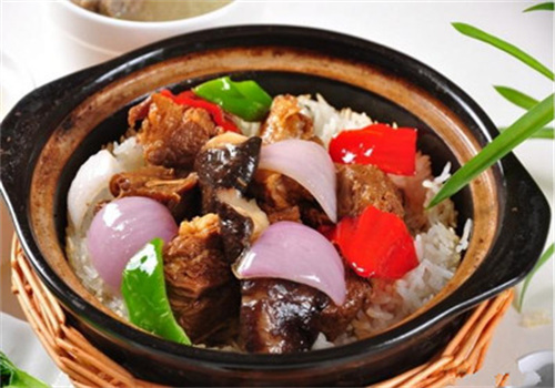 靓好味煲仔饭加盟