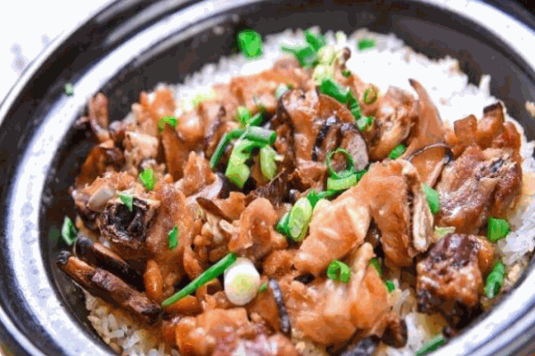 叶先森煲仔饭加盟