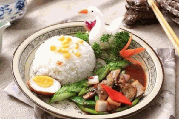 九色鹿煲仔饭加盟