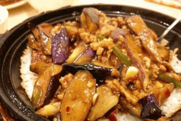 荣运莱煲仔饭加盟