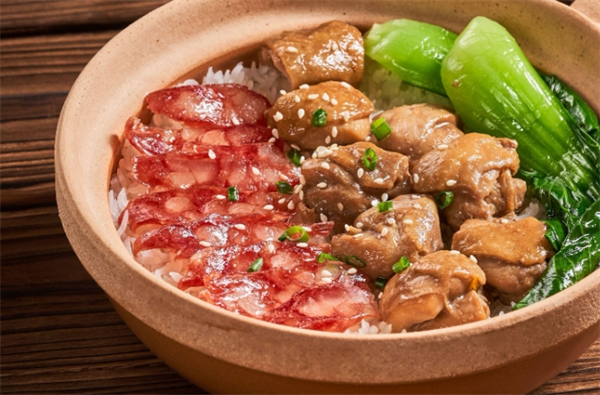 派乐煲仔饭加盟