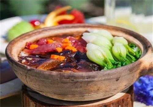 粤王广式煲仔饭加盟