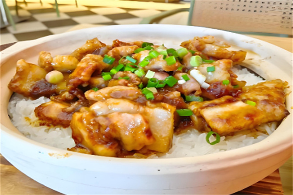 煲一绝煲仔饭加盟