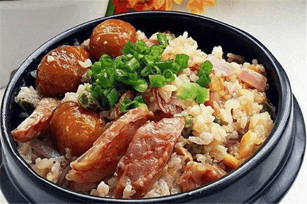 丁丁煲仔饭加盟