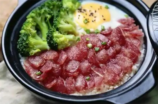 芙荣阁煲仔饭加盟