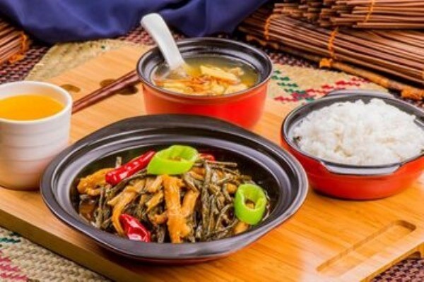简单点煲仔饭加盟