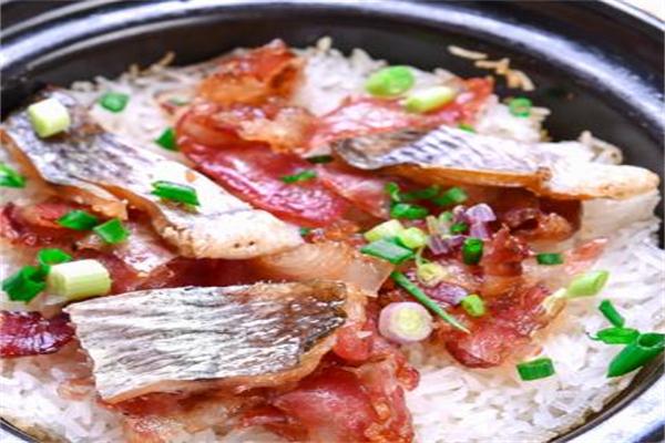 竹香煲仔饭加盟