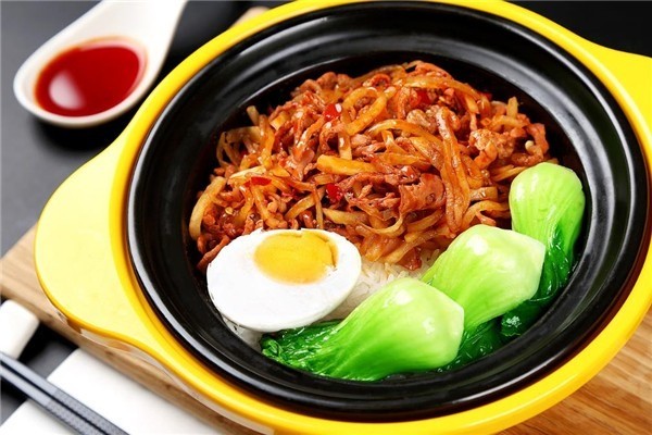 笨煲煲煲仔饭加盟